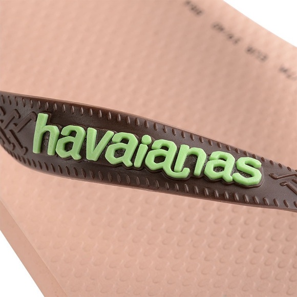 Havaianas x Barbie Ferreira Ballet Rose! - Picture 5 of 8